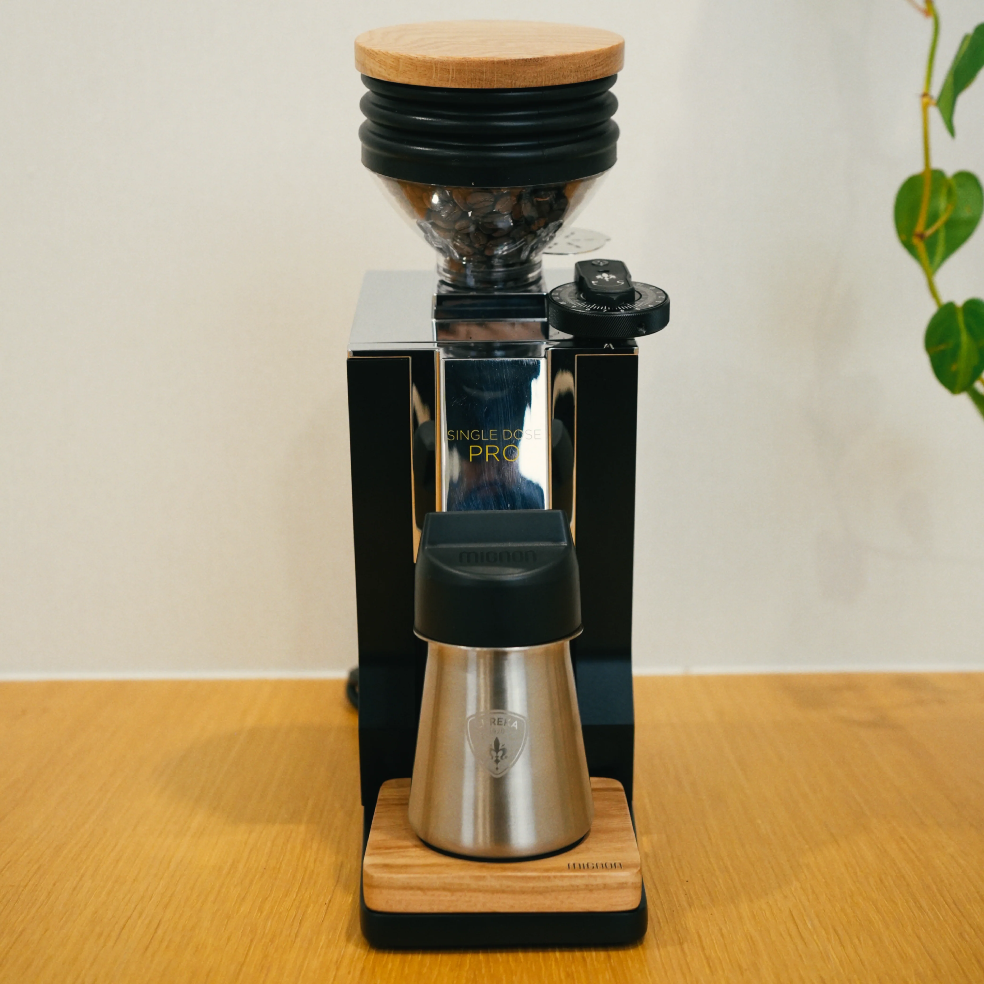 Eureka Mignon Single Dose Pro Coffee Grinder - Image 3