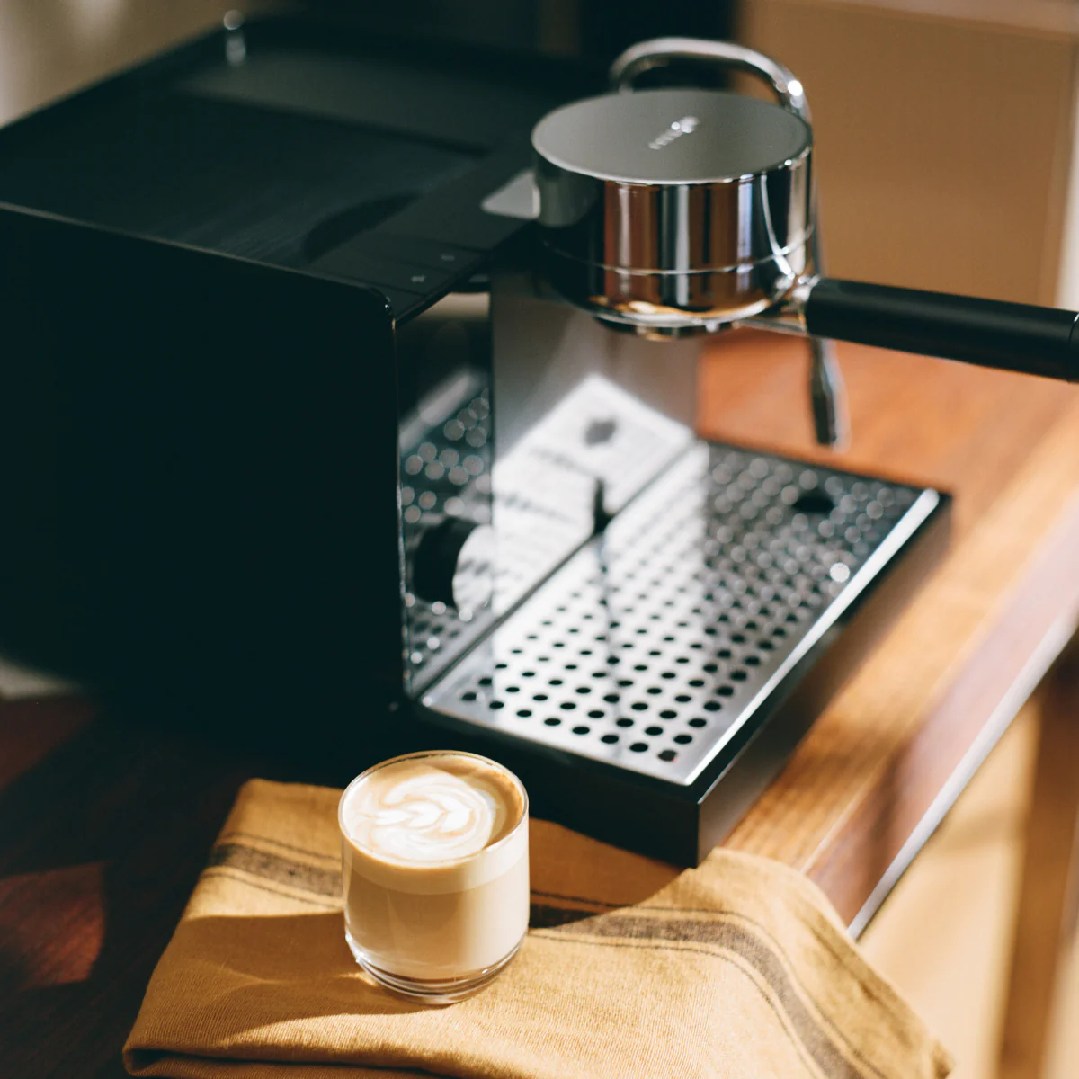 Fellow Espresso Series 1 Espresso Machine - Image 7