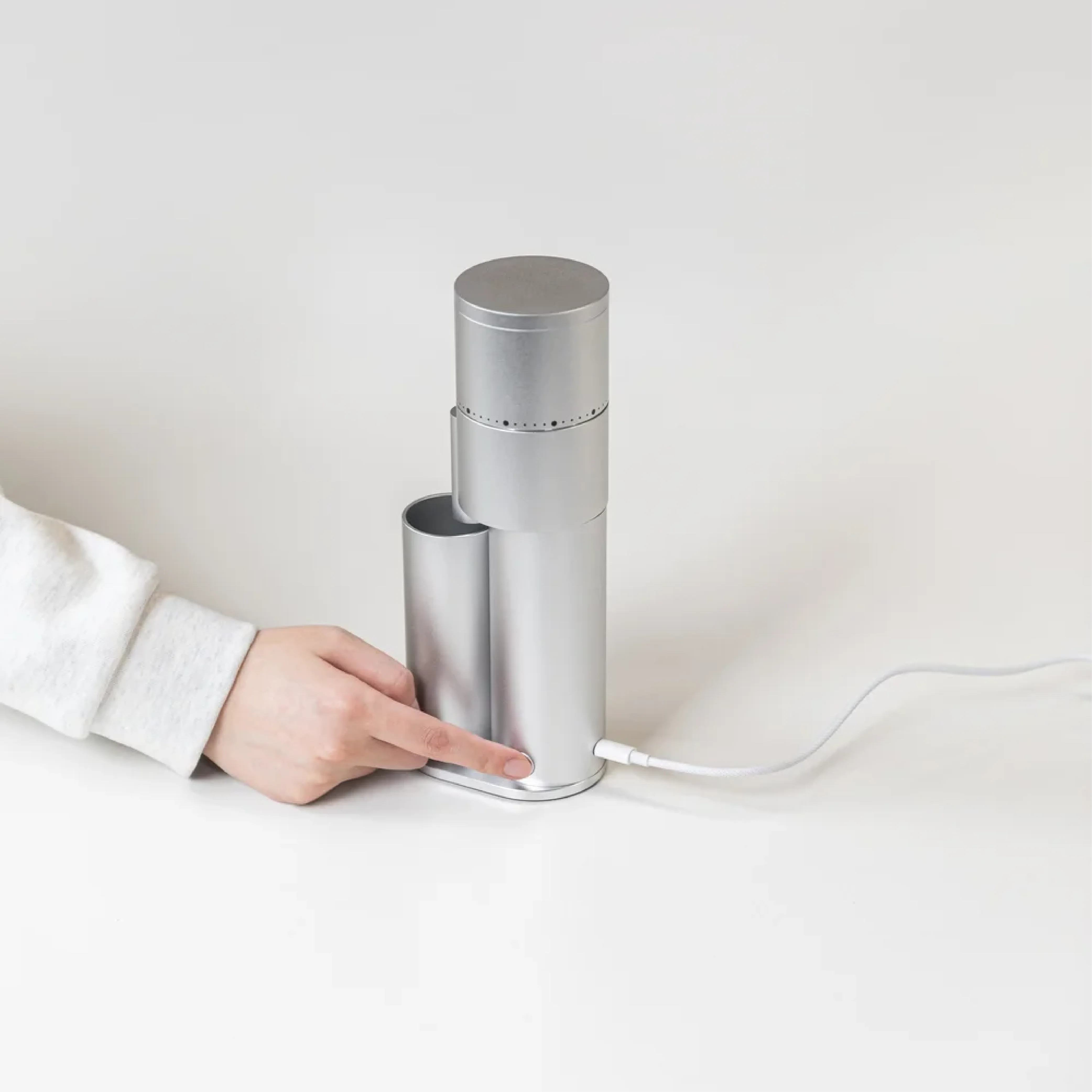 Lagom Mini II Compact Electric Coffee Grinder - Image 3