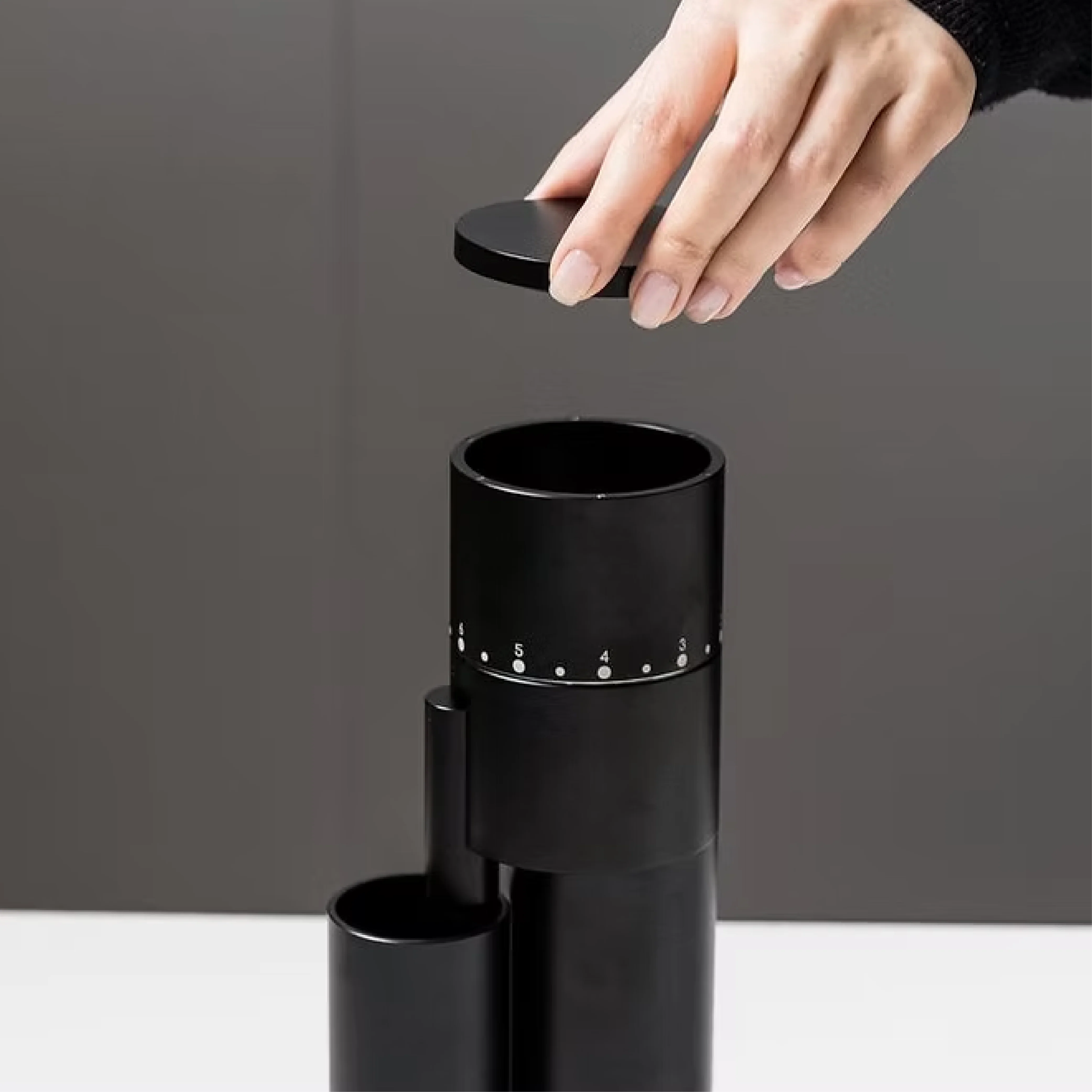 Lagom Mini II Compact Electric Coffee Grinder - Image 8