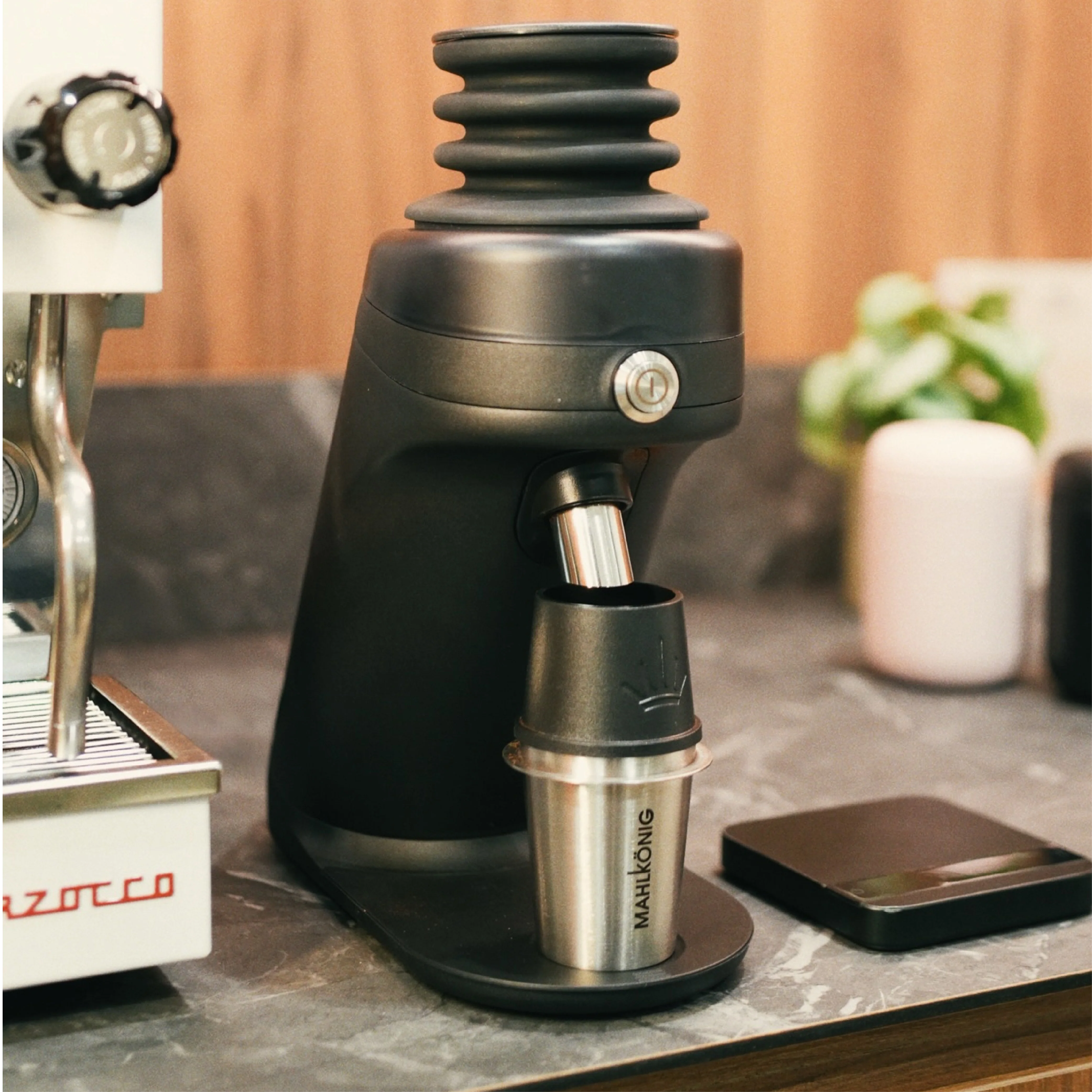 Mahlkonig X64 Single Dose Coffee Grinder - Image 8
